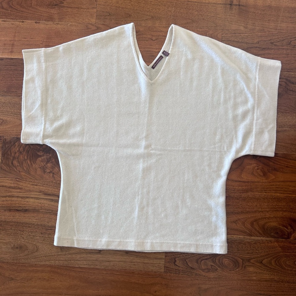 525 America Cream V-Neck Sweater
